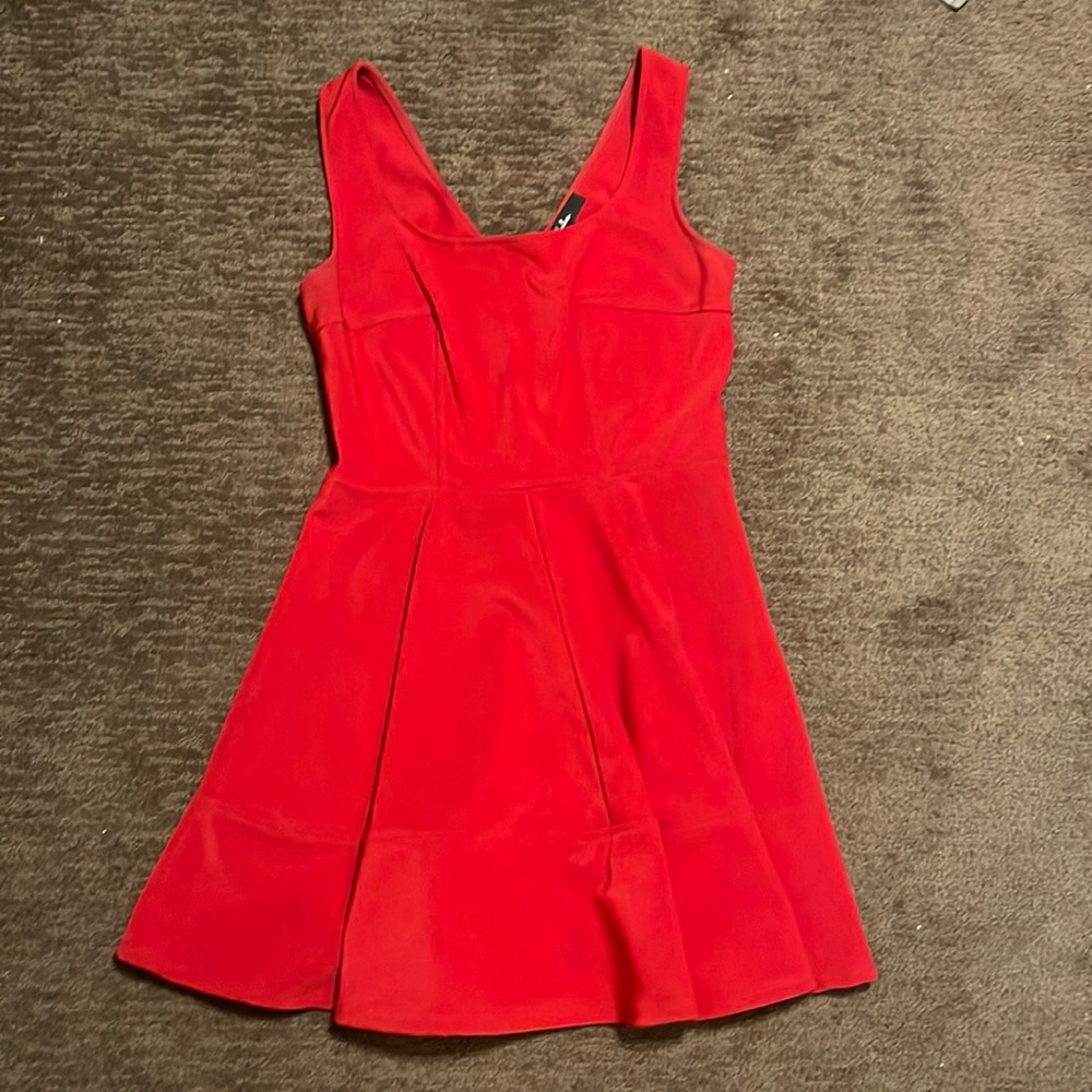 red lulus dress
